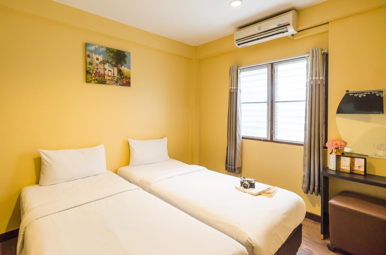 The Corner Ratchada Hotel Bangkok Bagian luar foto